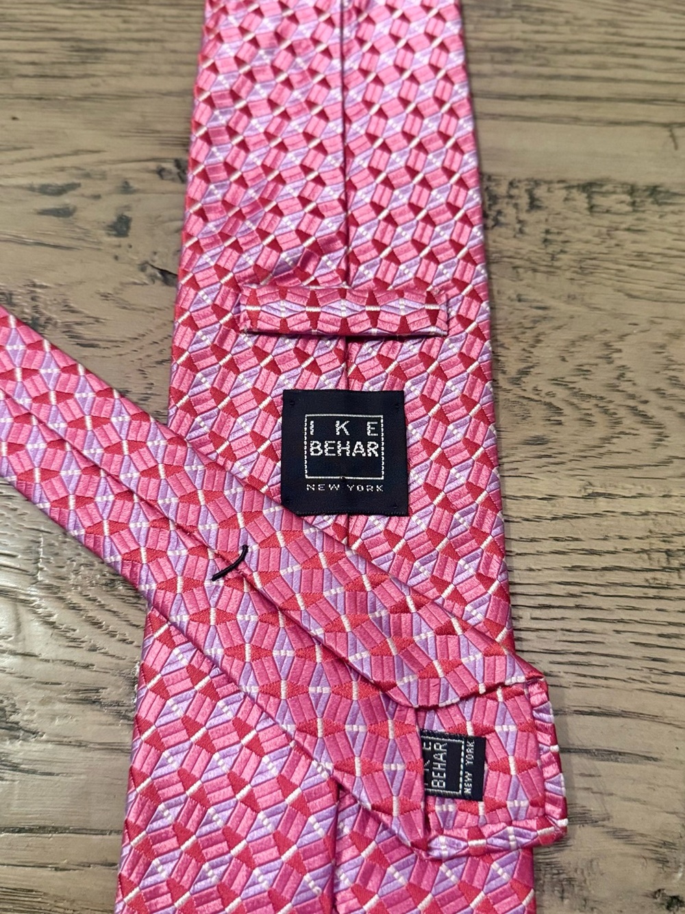 Ike Behar Pink Geometric Pattern Tie - Picture 3 of 3